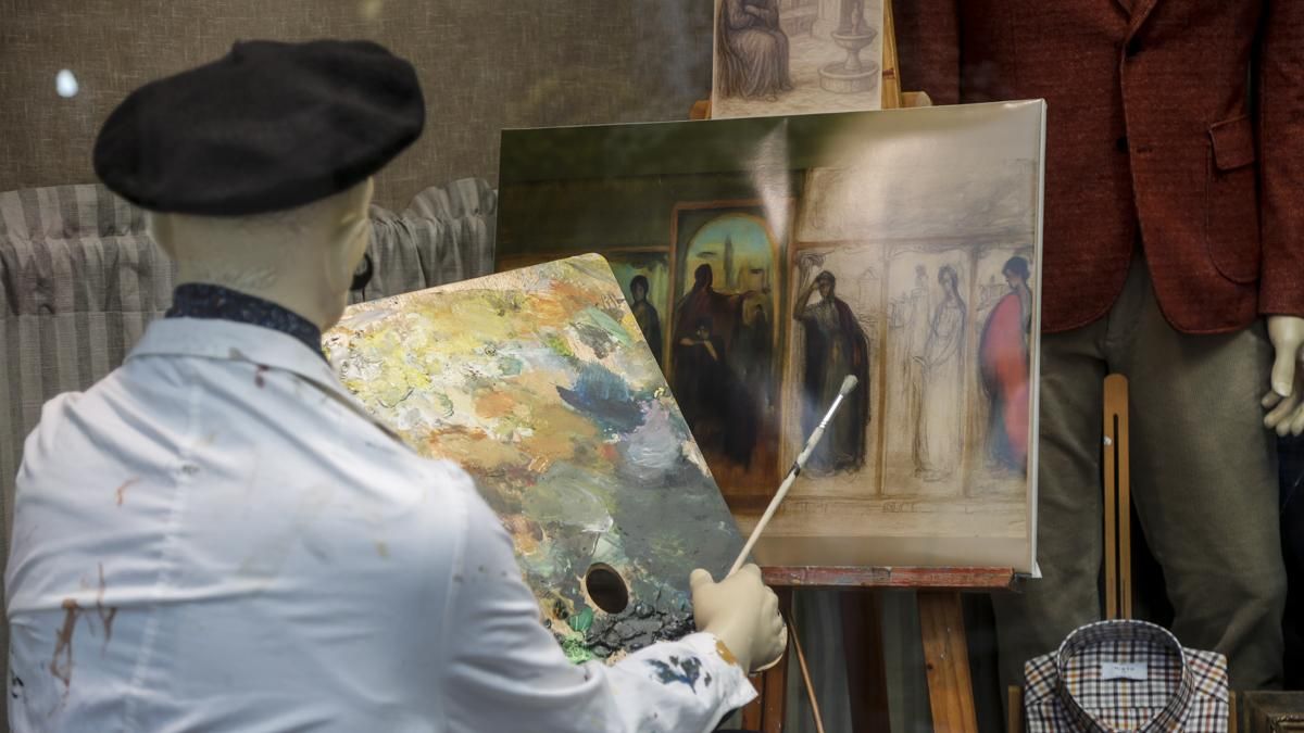 Escaparates en Homenaje a Julio Romero de Torres