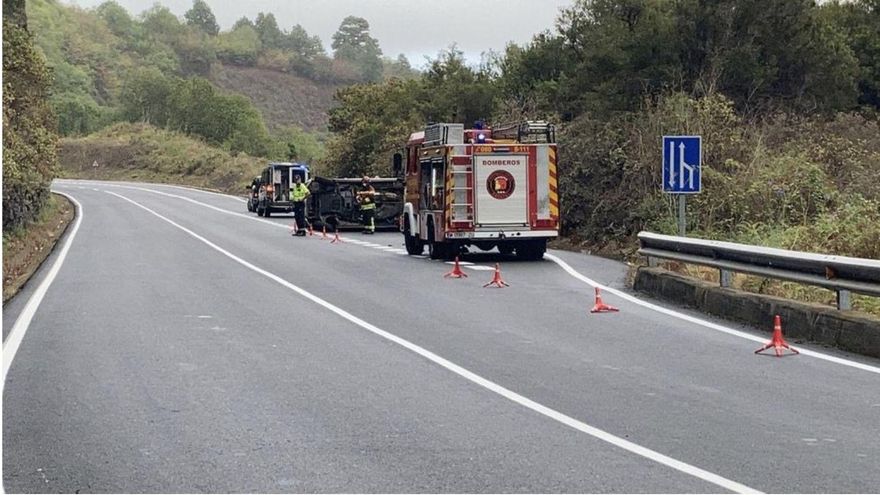 Retirada de otro vehículos accidentado.