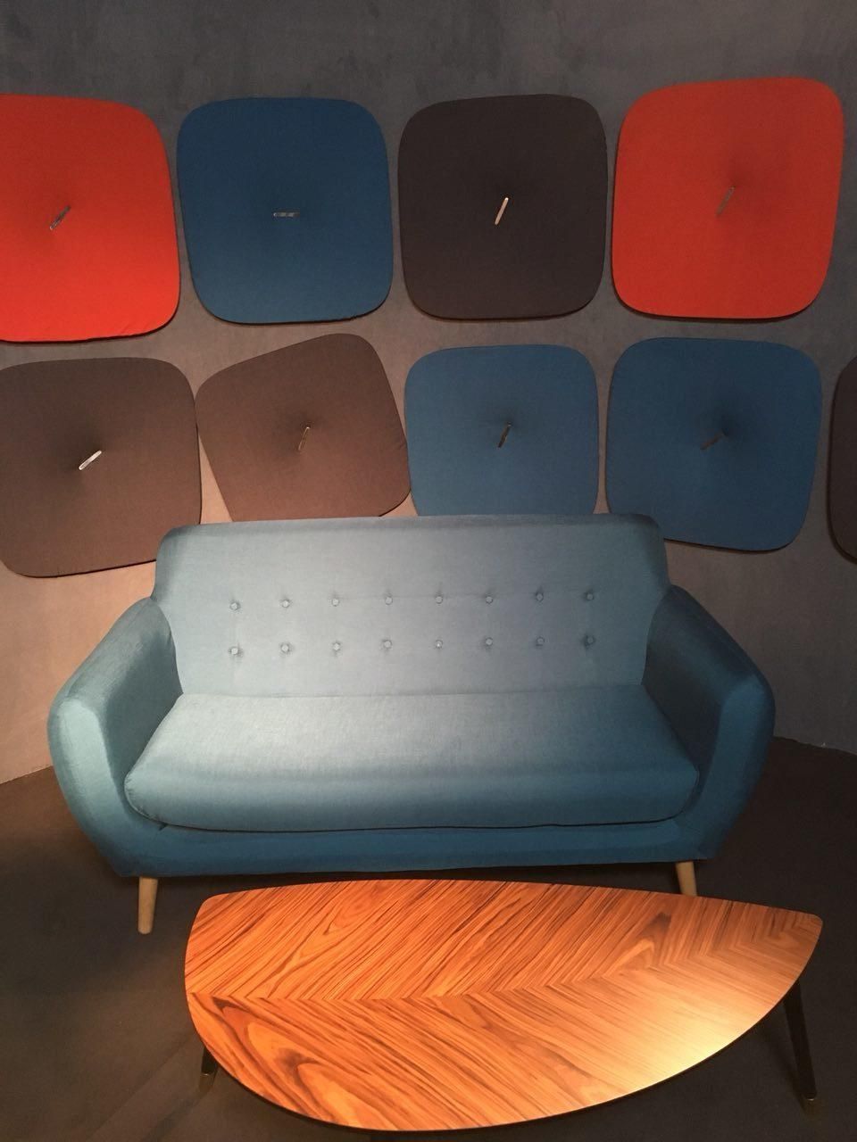 El sofá desde el que hablarán con sus familias