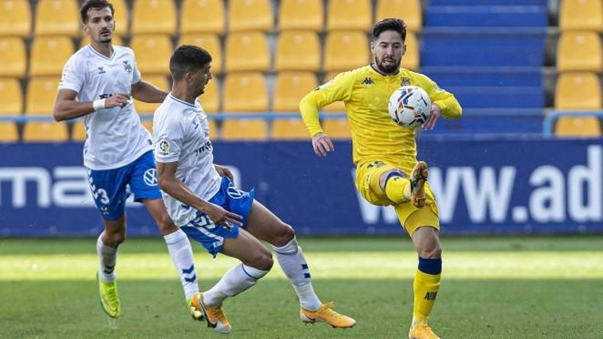 Agotadas las 200 entradas del Tenerife en su visita al Alcorcón