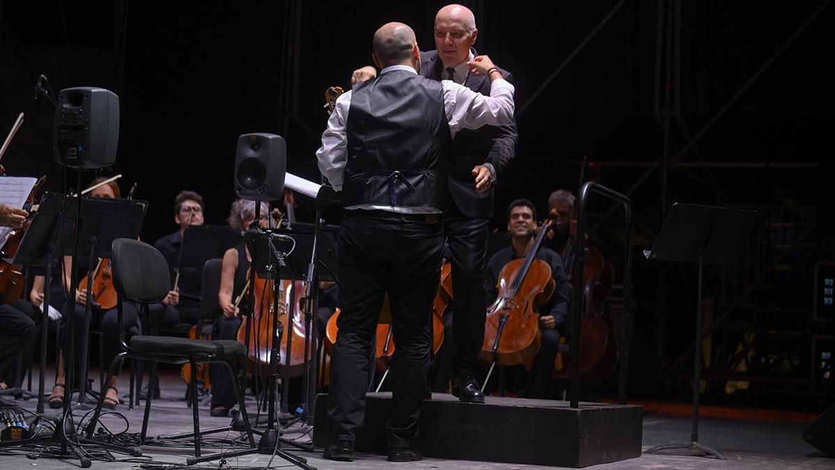 Homenaje a Manolo Sanlúcar en el inicio del Festival de la Guitarra