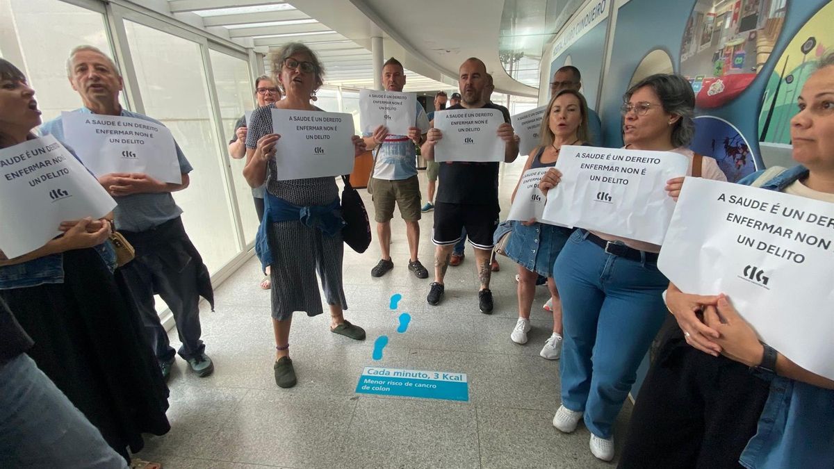 La CIG ocupa sedes de Xunta y Sergas para denunciar la gestión de bajas anunciada por Alfonso Rueda