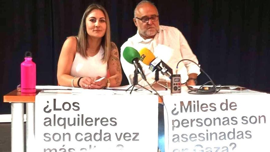 Loli Montávez, cabeza de lista por Jaén, junto al exdiputado Pepe Cabrero.