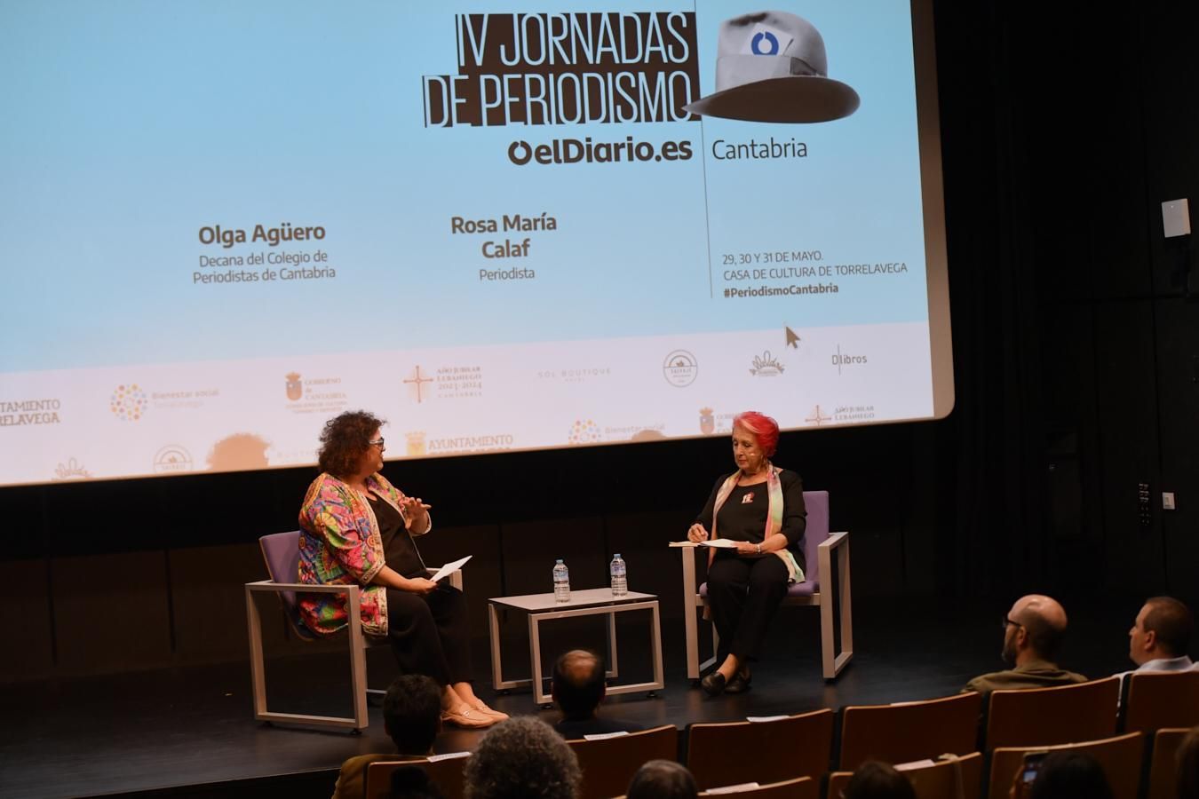 Charla entre Olga Agüero y Rosa María Calaf.