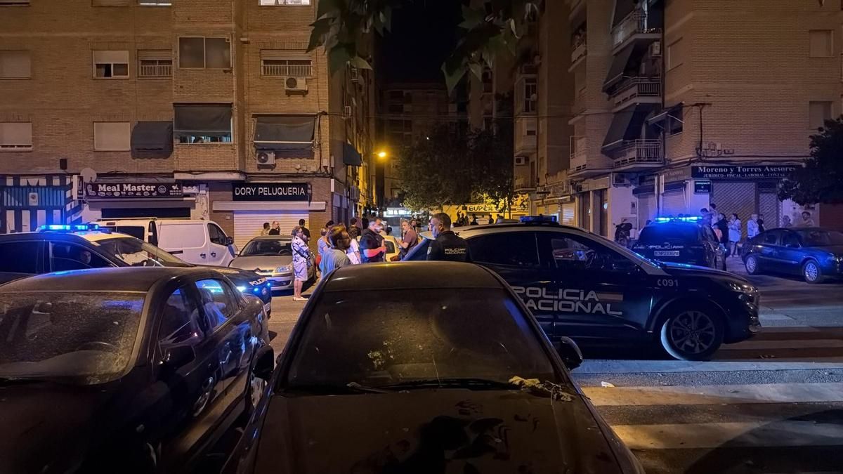 Varios terremotos consecutivos elevan la preocupación en Granada: "La gente está sacando los coches de los garajes"