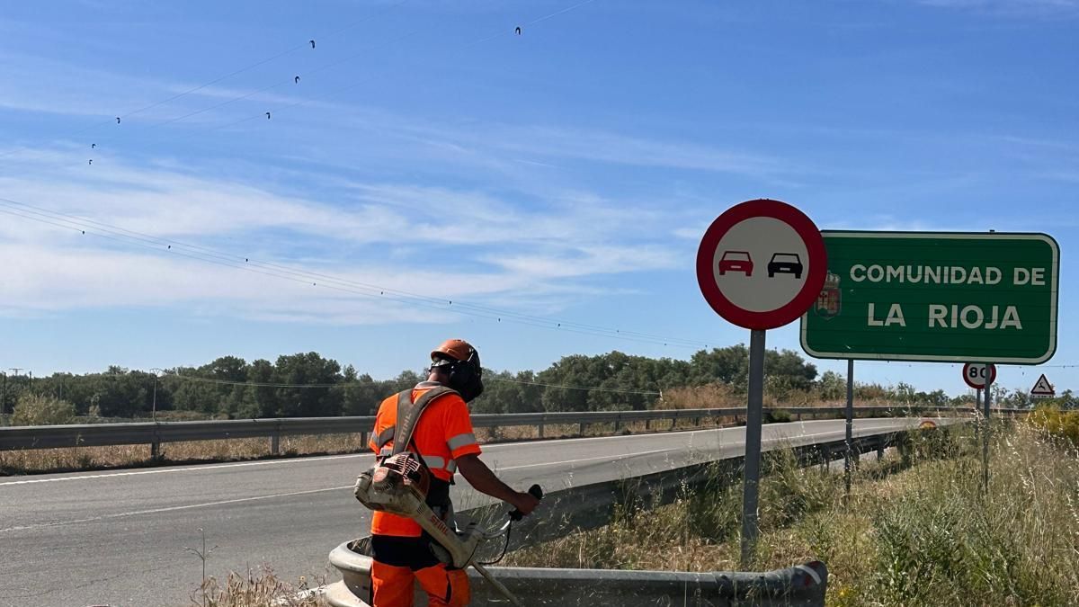 Desbroce de carreteras en La Rioja