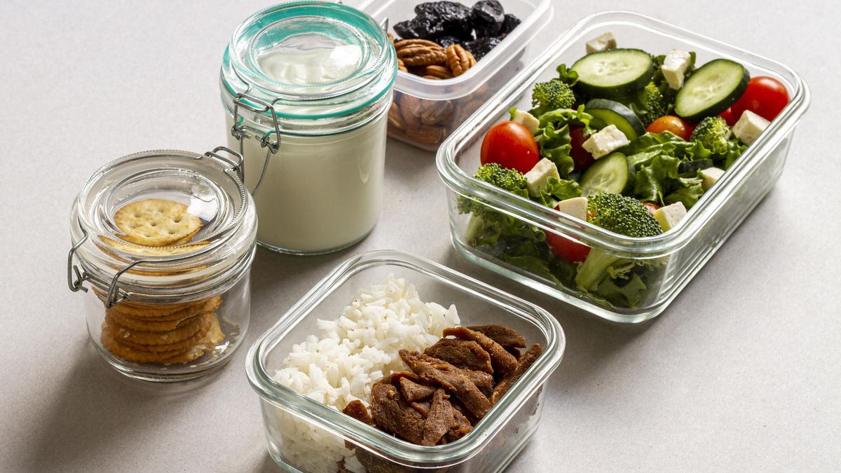 Cuatro platos nutritivos, saludables y fáciles de hacer para comer durante un viaje largo