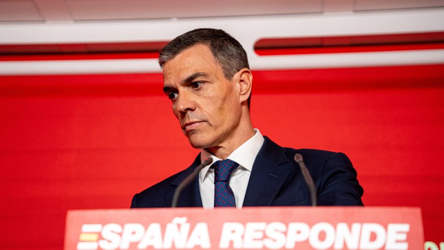 El presidente del Gobierno y Secretario General del PSOE, Pedro Sánchez, durante una rueda de prensa, en la sede del PSOE en Ferraz, a 12 de junio de 2025, en Madrid (España).