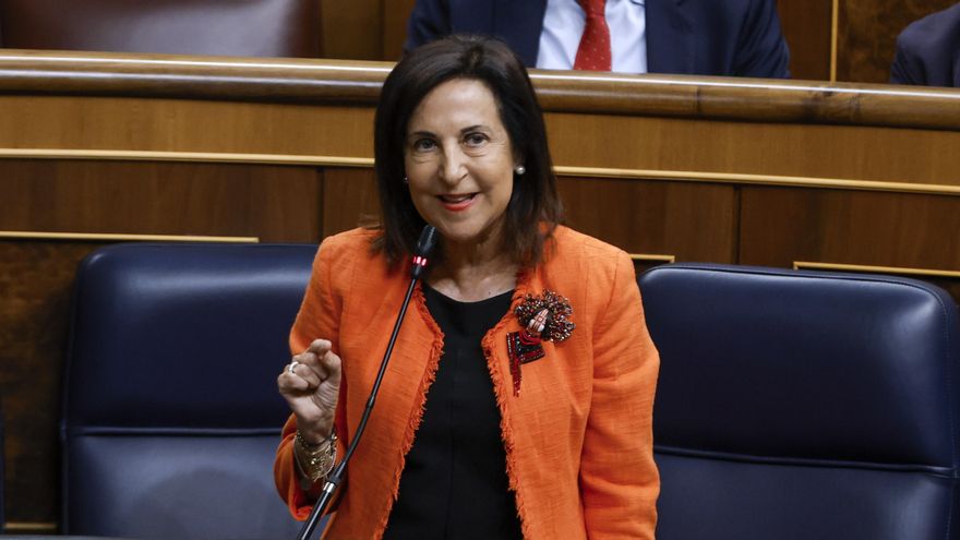 La ministra de Defensa, Margarita Robles durante la sesión de control celebrada, este miércoles, en el Congreso de los Diputados.