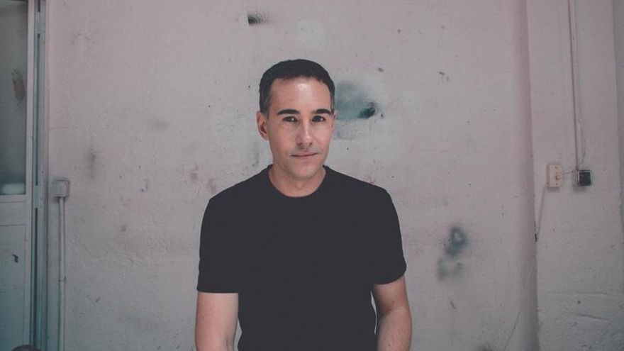 Javi Puig, cofundador do El Mundo Today: “O comediante cínico é uma espécie de cripto-mano do riso”