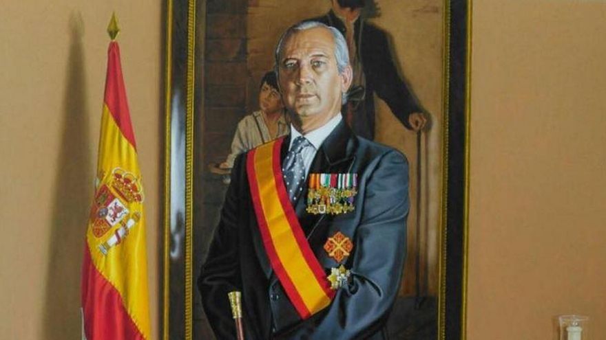 Retrato de Arsenio Fernández de Mesa, posando como los generales del siglo XIX para la galería de la Guardia Civil.