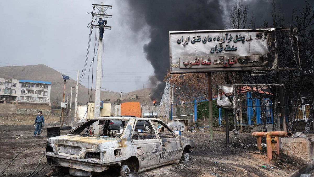 El precio del petróleo supera los 100 dólares por barril por primera vez desde 2022 por la guerra en Irán