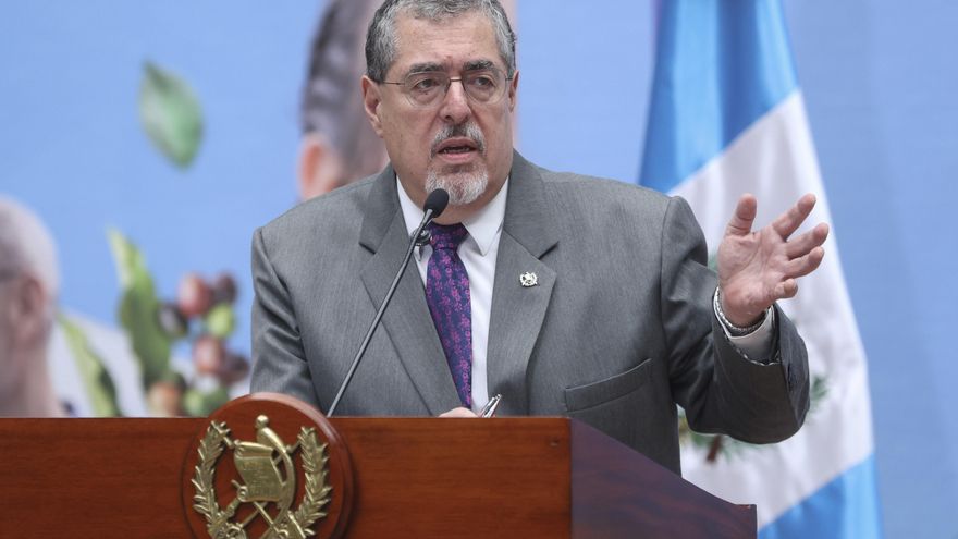 El Gobierno de Guatemala rechaza la orden de detención contra los colombianos Velásquez y Camargo