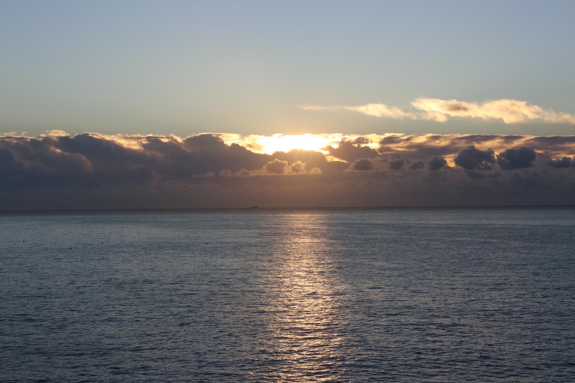 Amanecer en Las Palmas de Gran Canaria (ALEJANDRO RAMOS)