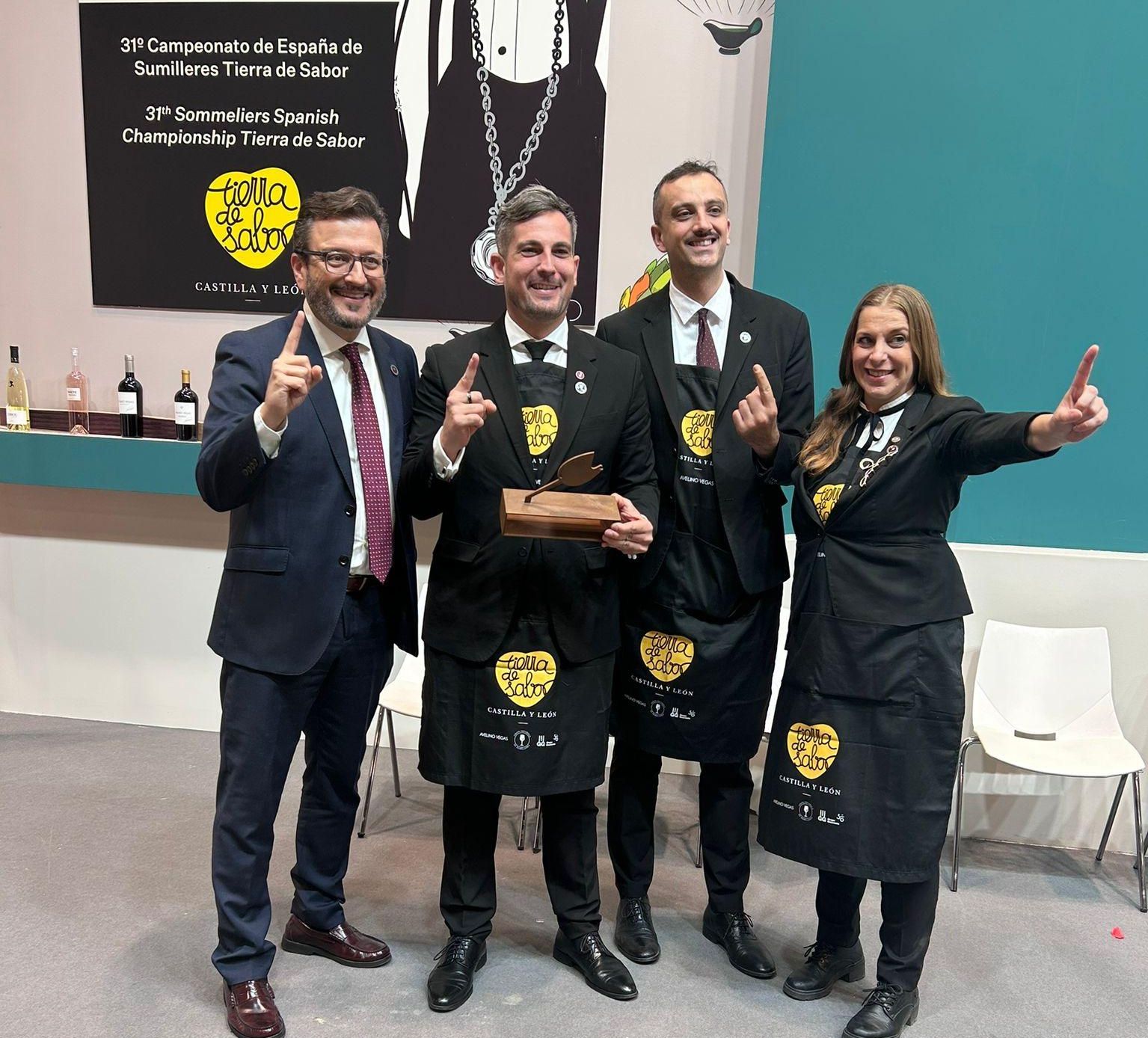 David, Diego, Alfredo y Nuria.