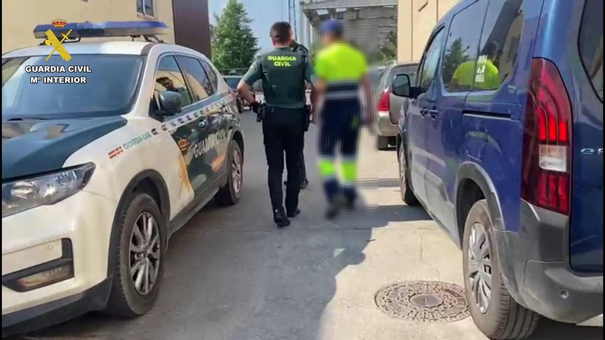 La Guardia Civil desmantela un punto de venta de hachís es un piso de Villamediana de Iregua