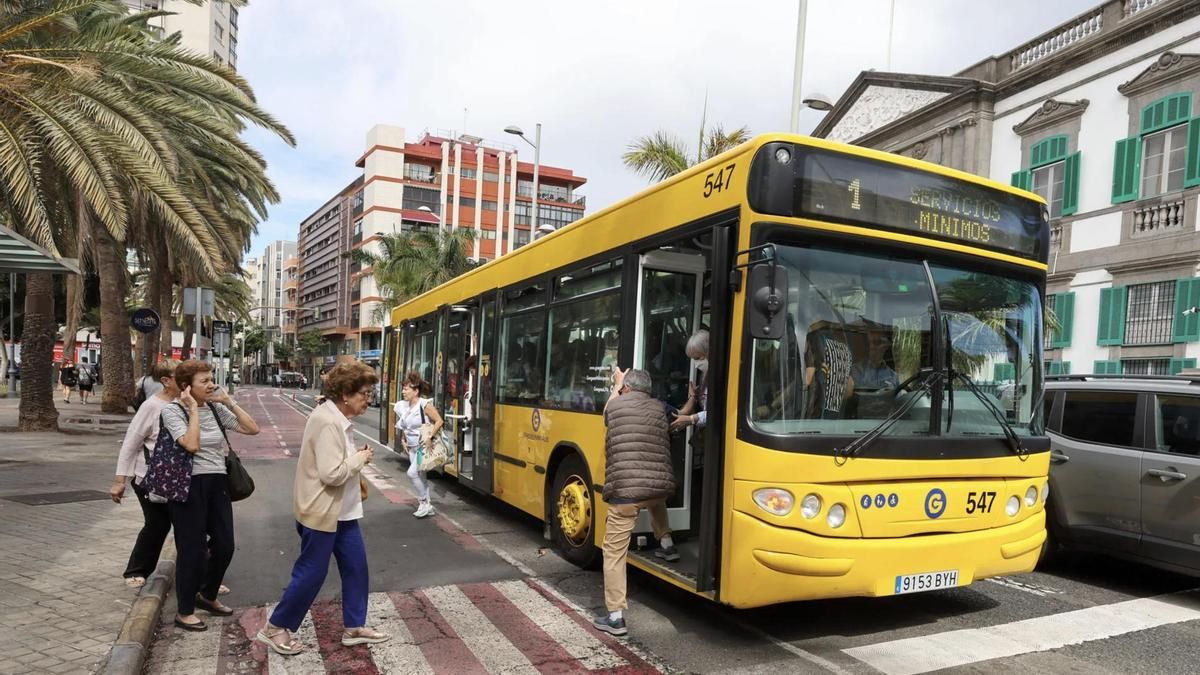 Abono Único en Canarias: qué cambiaría para los usuarios con el transporte público gratuito