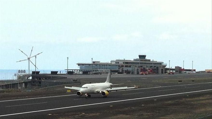 Sanidad prorroga hasta el 30 de septiembre el control de pruebas COVID-19 a viajeros nacionales que lleguen a Canarias