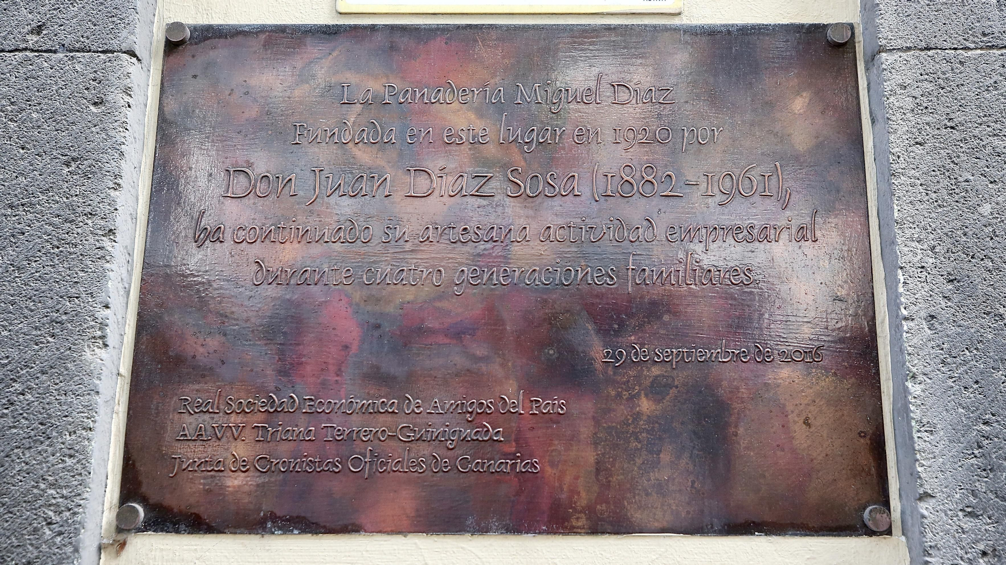 Placa conmemorativa de la panadería Miguel Díaz de Las Palmas de Gran Canaria.