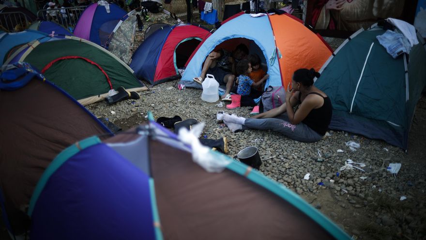 Número récord de casi 80.000 migrantes cruzaron la selva del Darién en 2023