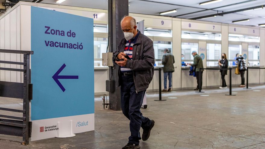 Recinto ferial de Montjuich, uno de los 24 puntos de vacunación puestos en marcha por el Departamento de Salud de la Generalita. EFE/Enric Fontcuberta/Archivo