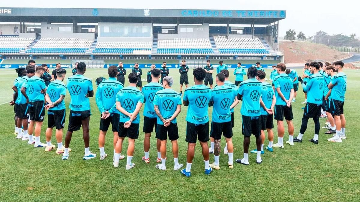 El Villarreal traspasa al extremo Victor Moreno al Tenerife