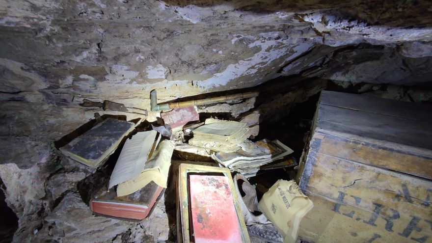 Comienzan los trabajos para recuperar los objetos del refugio de la Brigada Machado que permaneció intacto durante 80 años