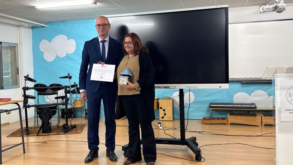 El CEIP Florentino Bayona de Mula recibe el Premio Gil Sáez Pacheco por sus buenas prácticas en la atención a la diversidad