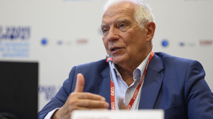 El alto representante de la Unión Europea para Asuntos Exteriores y Política de Seguridad y vicepresidente de la Comisión Europea, Josep Borrell, durante su participación, este lunes, en los cursos de verano de la UIMP en Santander. EFE/Pedro Puente Hoyos