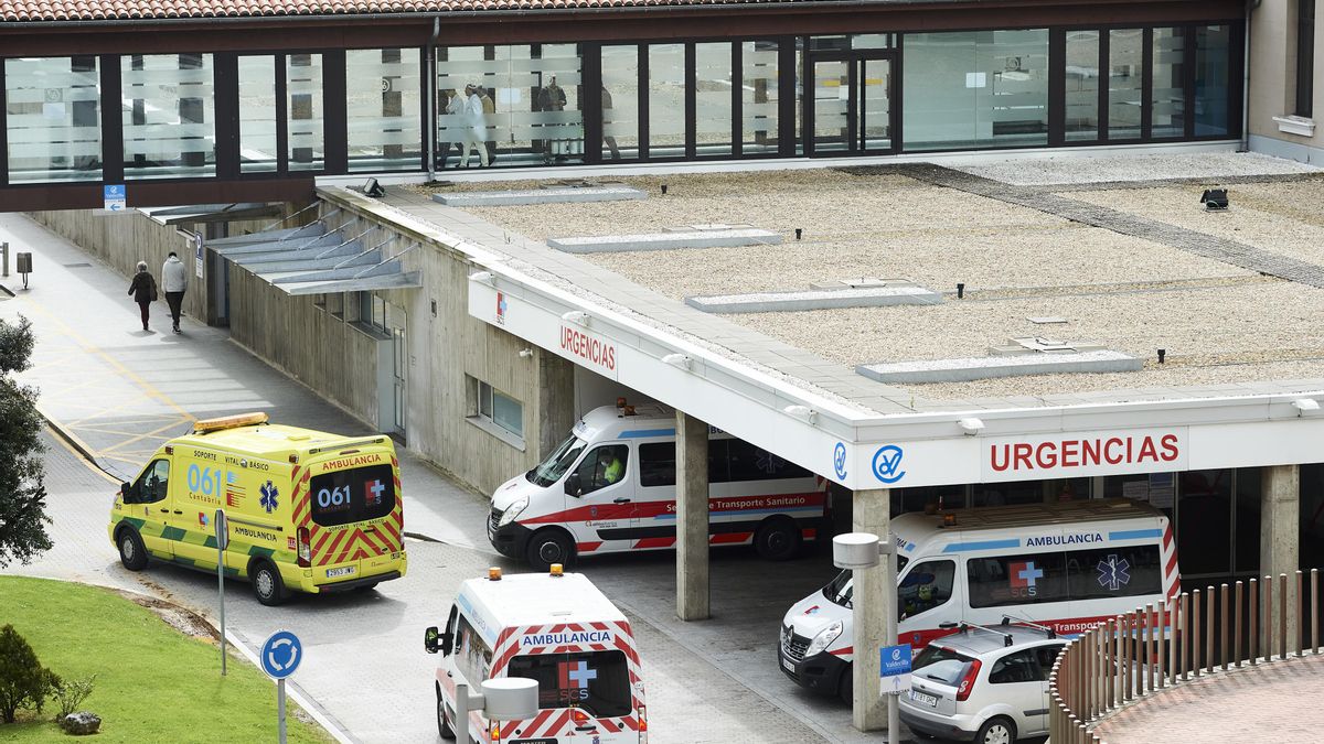 Aparcamiento de Urgencias del Hospital Universitario Marqués de Valdecilla.- Archivo