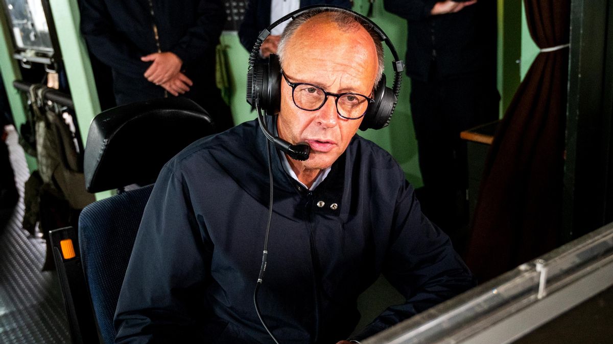 Merz dice que el estado de bienestar no se sostiene mientras multiplica el gasto en defensa