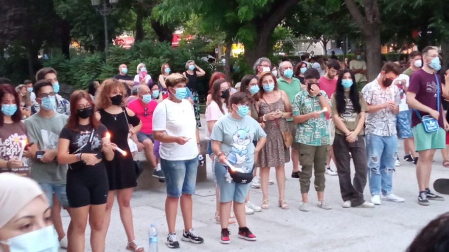 Concentración en defensa de los derechos de las niñas y mujeres afganas en Puertollano (Ciudad Real)