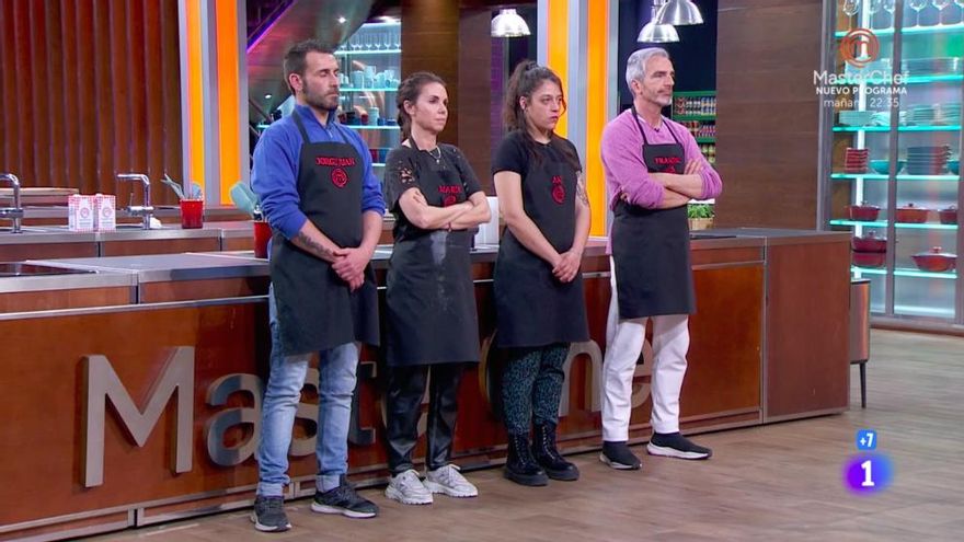 'MasterChef 11' invitó a las únicas dos parejas del programa que siguen juntas y expulsó a la hermana de Alguersuari
