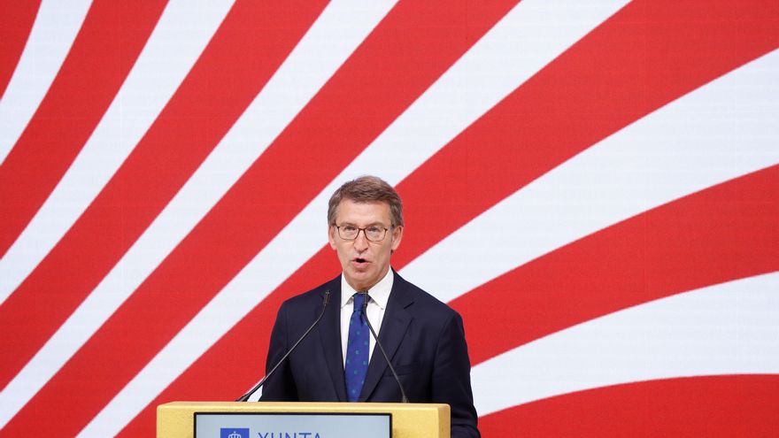 El presidente de la Xunta, Alberto Núñez Feijóo, en el stand de Galicia durante su intervención en la inauguración de la 41 edición de la Feria Internacional del Turismo, Fitur. EFE/Chema Moya
