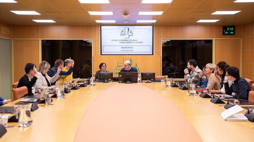 El PNV quiere aprobar en el Parlamento Vasco en menos de un mes la redacción definitiva de la reforma educativa