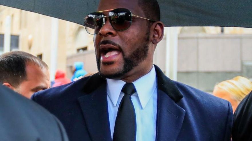 R. Kelly es condenado 30 años de cárcel por montar una red de tráfico sexual de menores