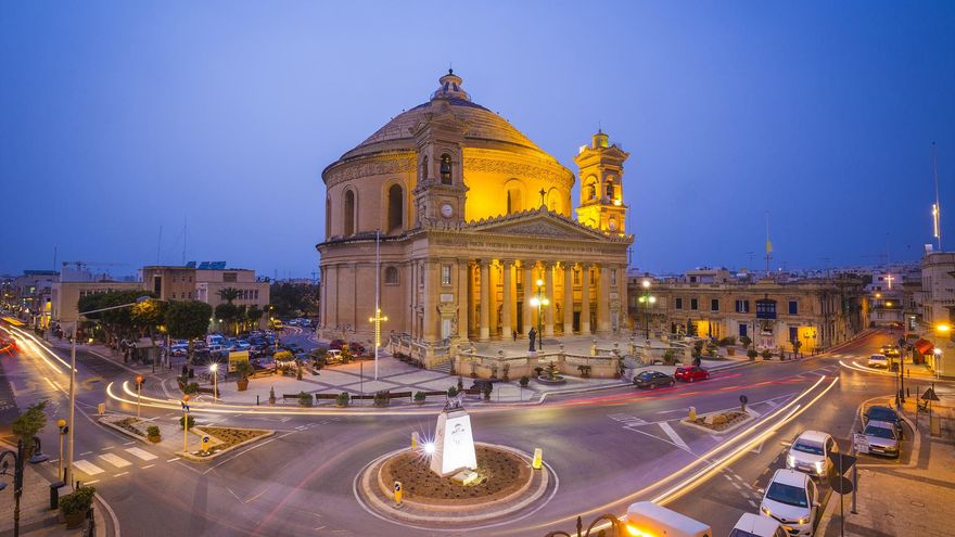 La iglesia inspirada en el Panteón de Roma que tiene una de las cúpulas más grandes de Europa