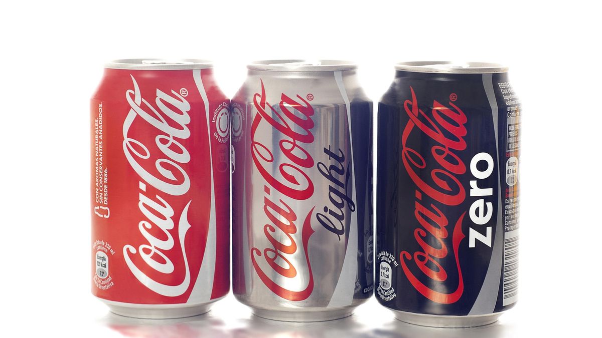 Coca-Cola ofrece despidos a 30 días con un tope de 18 mensualidades y 5.000 euros por traslados