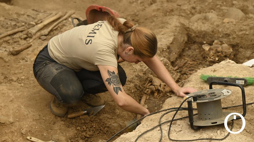 Buscando a su abuelo represaliado desde Australia o con la carta que escribió el día antes de ser ejecutado