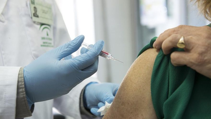 Más de 147.000 gaditanos se han vacunado contra la gripe esta temporada