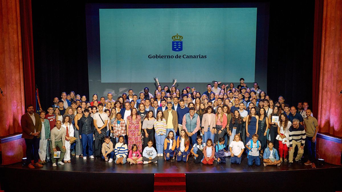 Grupo de los ganadores de los proyectos de actividades complementarias y extraescolares.