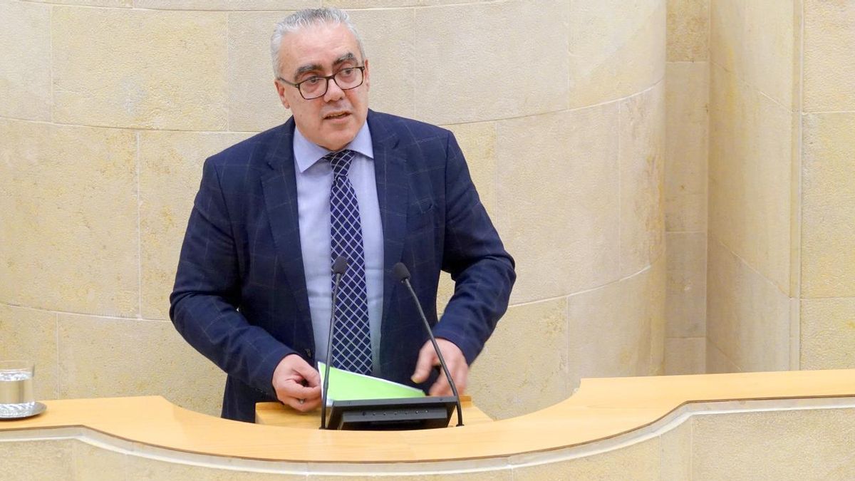 El PRC propone un acuerdo parlamentario contra seis parques eólicos y el almacenamiento de baterías de Solórzano