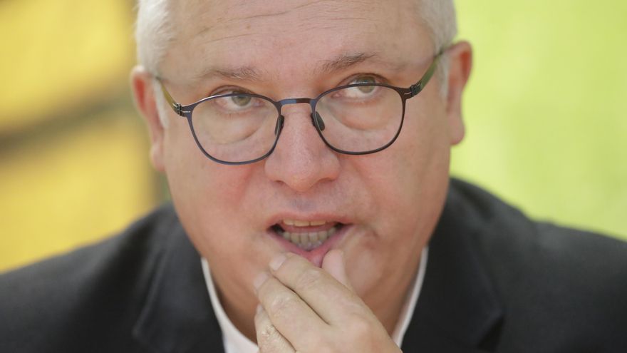 El PSC recurre al Constitucional la delegación de voto de Lluís Puig en el Parlament