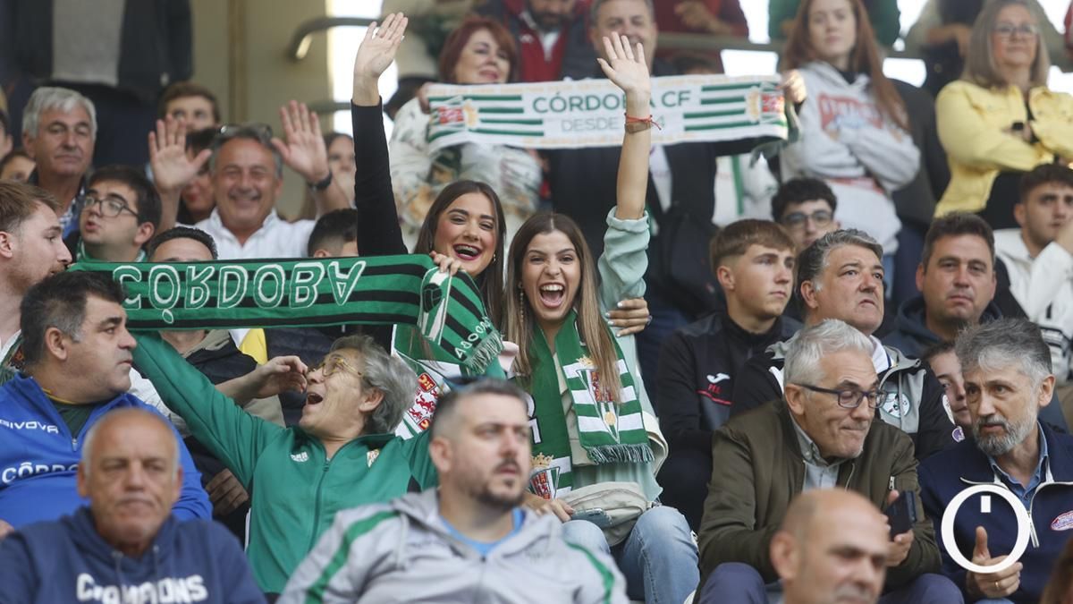 Grada Blanquiverde del Córdoba CF - Recreativo de Huelva