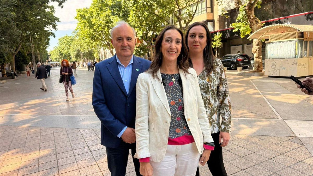 Vox critica que "Juanma Moreno destinará 4,5 millones a 24 menores migrantes en Córdoba"