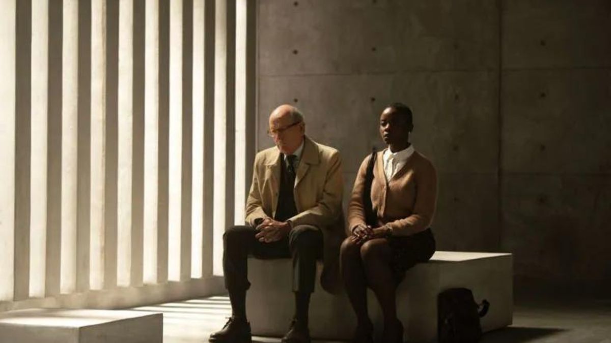 Veterano Richard Jenkins (Homer) y joven Joy Sunday (Plumb), detectives que se complementan