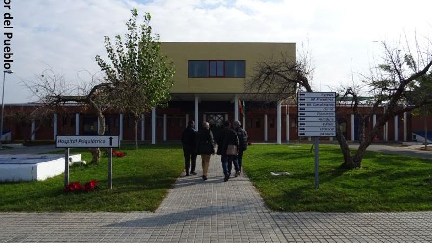 Psiquiatras de juez y parte: el Defensor del Pueblo alerta de las periciales médicas en un centro de reclusión de salud mental