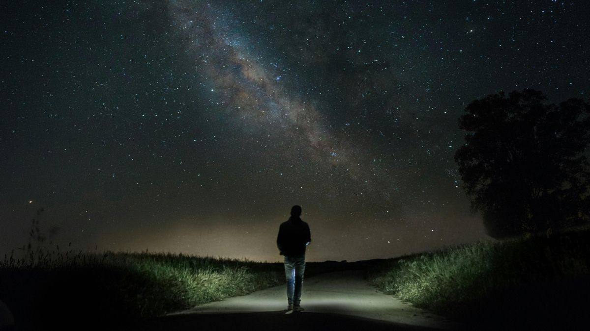 ¿Cómo saben que el universo tiene 13.800 millones de años?