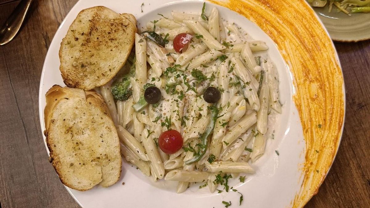 Penne con aceitunas