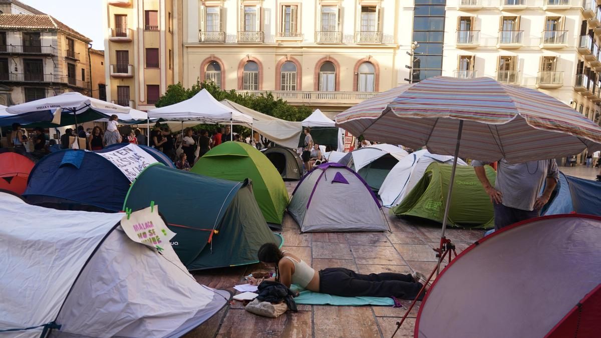 Sevilla, Barcelona, Santander o Las Palmas: las acampadas por la vivienda toman las ciudades de España
